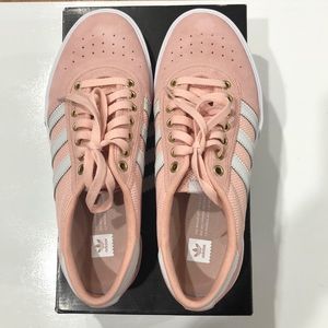 Adidas Lucas Premiere Woman size 9 shoe